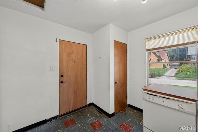 38 S 86th Street, Belleville, IL 62223