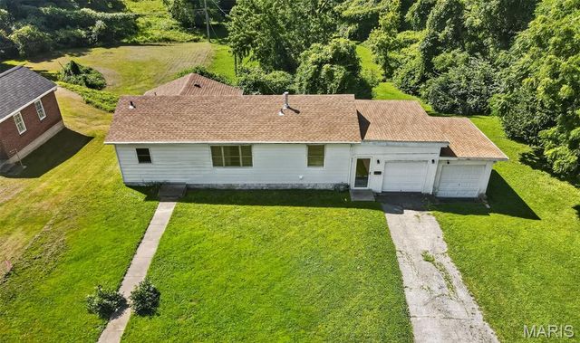 38 S 86th Street, Belleville, IL 62223