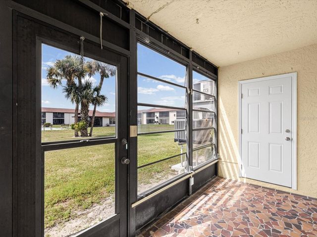 5135 GEMSTONE DRIVE 103, New Port Richey, FL 34652