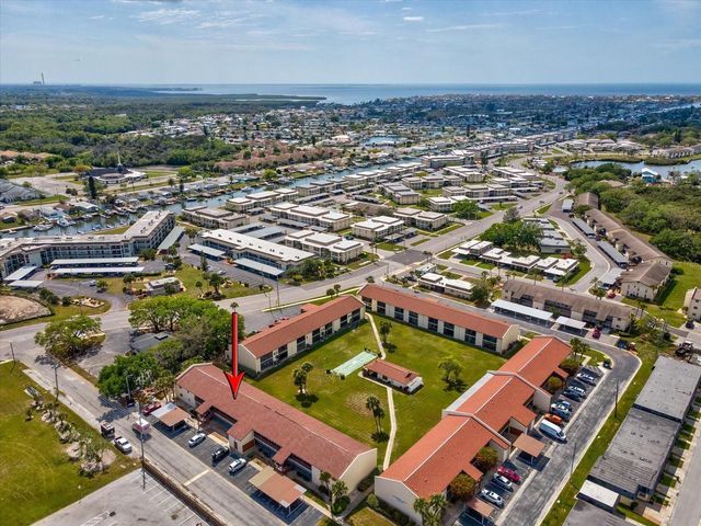 5135 GEMSTONE DRIVE 103, New Port Richey, FL 34652