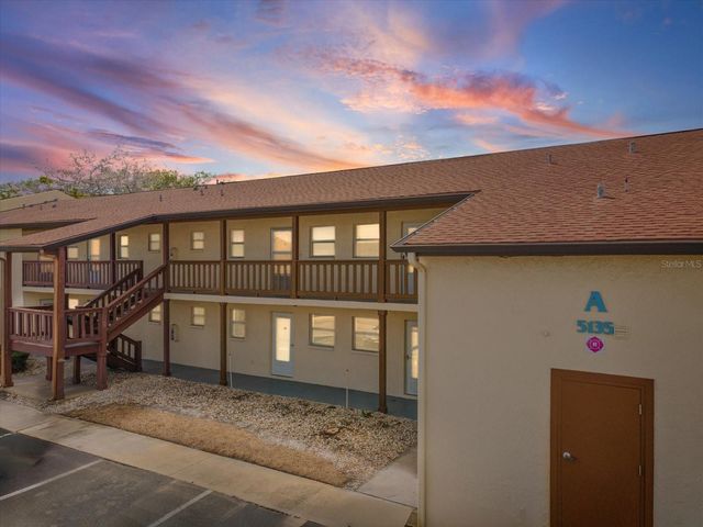 5135 GEMSTONE DRIVE 103, New Port Richey, FL 34652