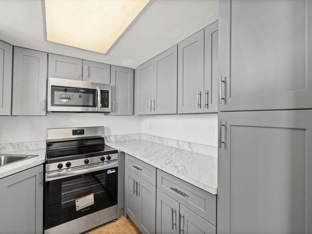 5135 GEMSTONE DRIVE 103, New Port Richey, FL 34652