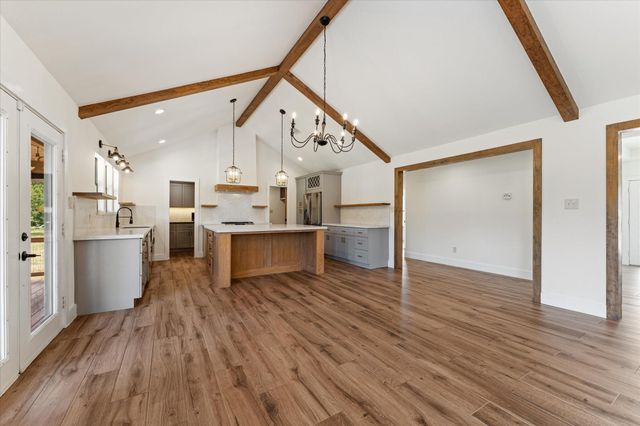 341 Big Buck Drive Drive, Cleveland, TX 77328