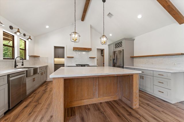 341 Big Buck Drive Drive, Cleveland, TX 77328