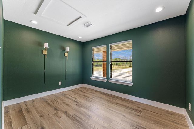 341 Big Buck Drive Drive, Cleveland, TX 77328