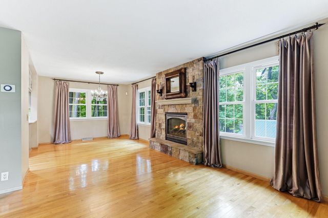 3924 Tonkawood Road, Minnetonka, MN 55345
