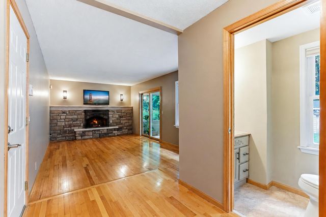 3924 Tonkawood Road, Minnetonka, MN 55345
