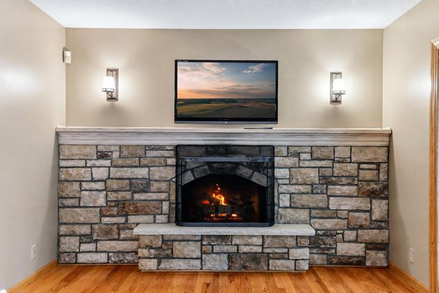 3924 Tonkawood Road, Minnetonka, MN 55345