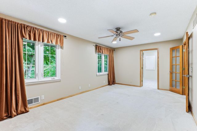 3924 Tonkawood Road, Minnetonka, MN 55345