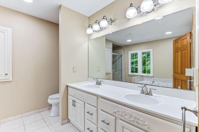 3924 Tonkawood Road, Minnetonka, MN 55345