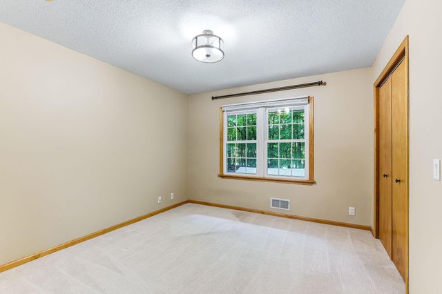 3924 Tonkawood Road, Minnetonka, MN 55345