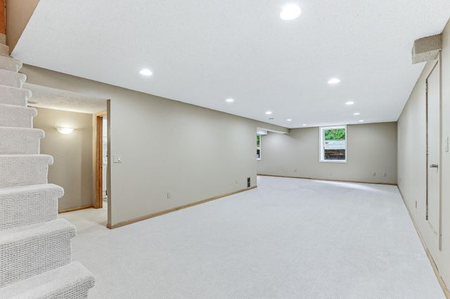 3924 Tonkawood Road, Minnetonka, MN 55345