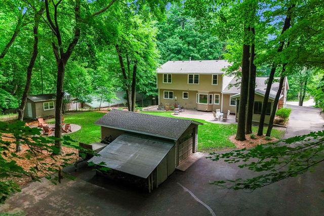 3924 Tonkawood Road, Minnetonka, MN 55345