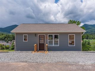 164 Carsen Loop, Waynesville, NC 28785