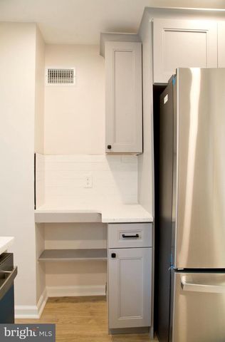 1229 S WARNOCK ST, Philadelphia, PA 19147