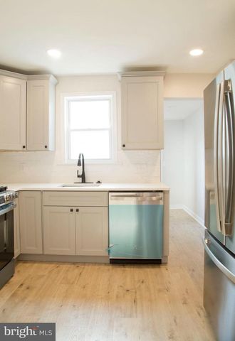 1229 S WARNOCK ST, Philadelphia, PA 19147