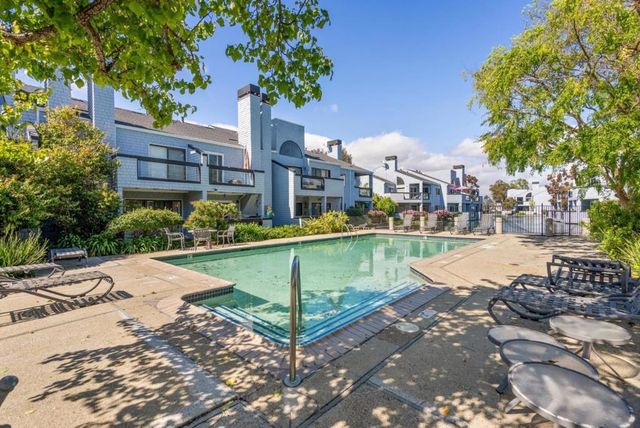 72 Cape Hatteras Court, Redwood City, CA 94065