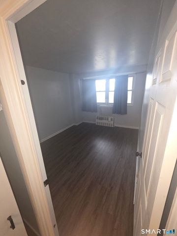 91 Strawberry Hill Avenue 128, Stamford, CT 06902
