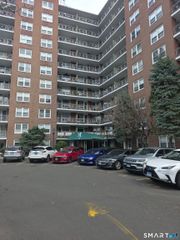 91 Strawberry Hill Avenue 128, Stamford, CT 06902