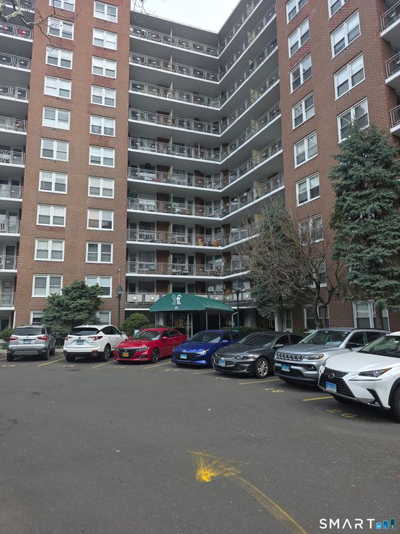 91 Strawberry Hill Avenue 128, Stamford, CT 06902