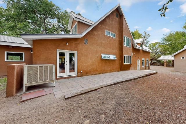 160 Andrews Lane, Corrales, NM 87048