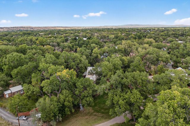 160 Andrews Lane, Corrales, NM 87048