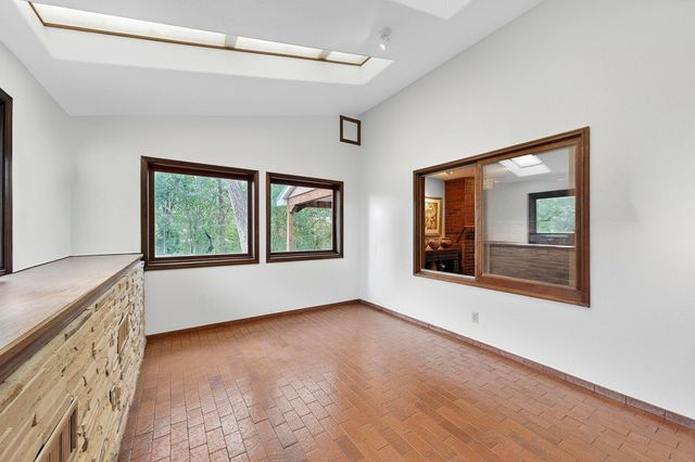 160 Andrews Lane, Corrales, NM 87048