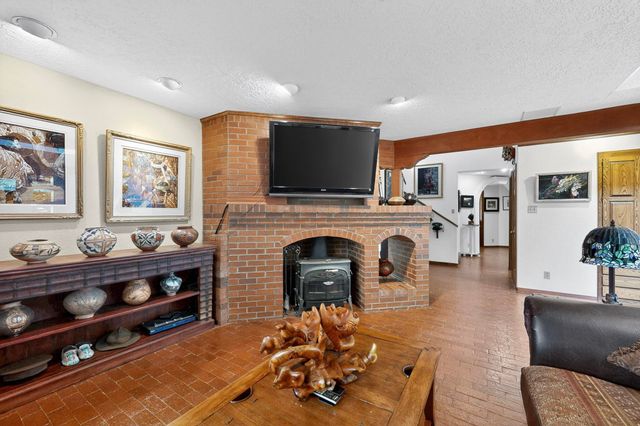 160 Andrews Lane, Corrales, NM 87048