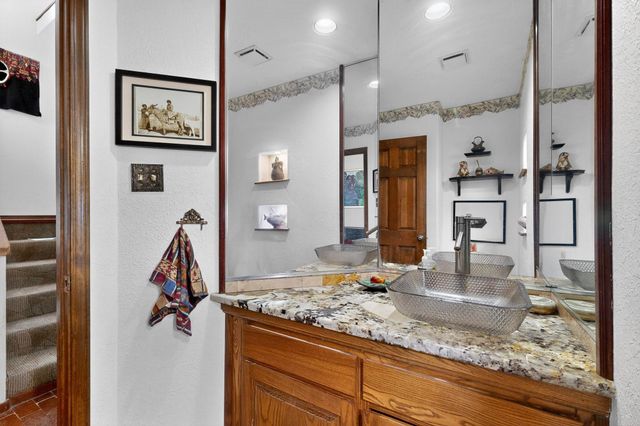 160 Andrews Lane, Corrales, NM 87048