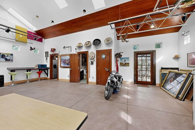 160 Andrews Lane, Corrales, NM 87048