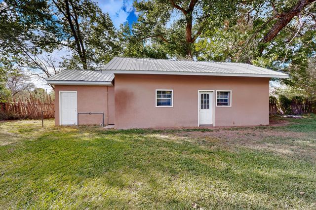 160 Andrews Lane, Corrales, NM 87048