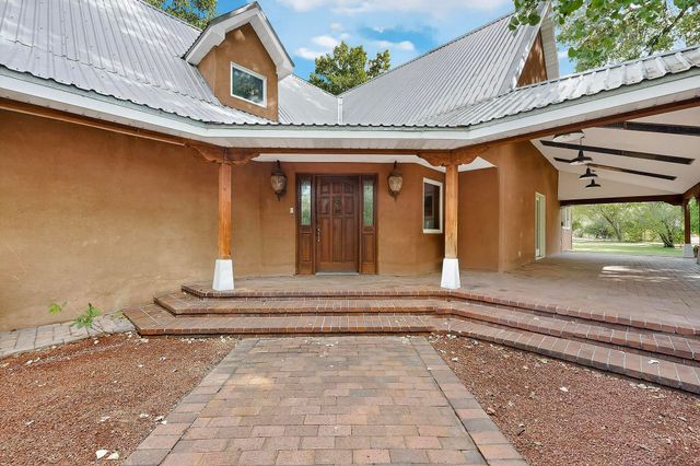 160 Andrews Lane, Corrales, NM 87048