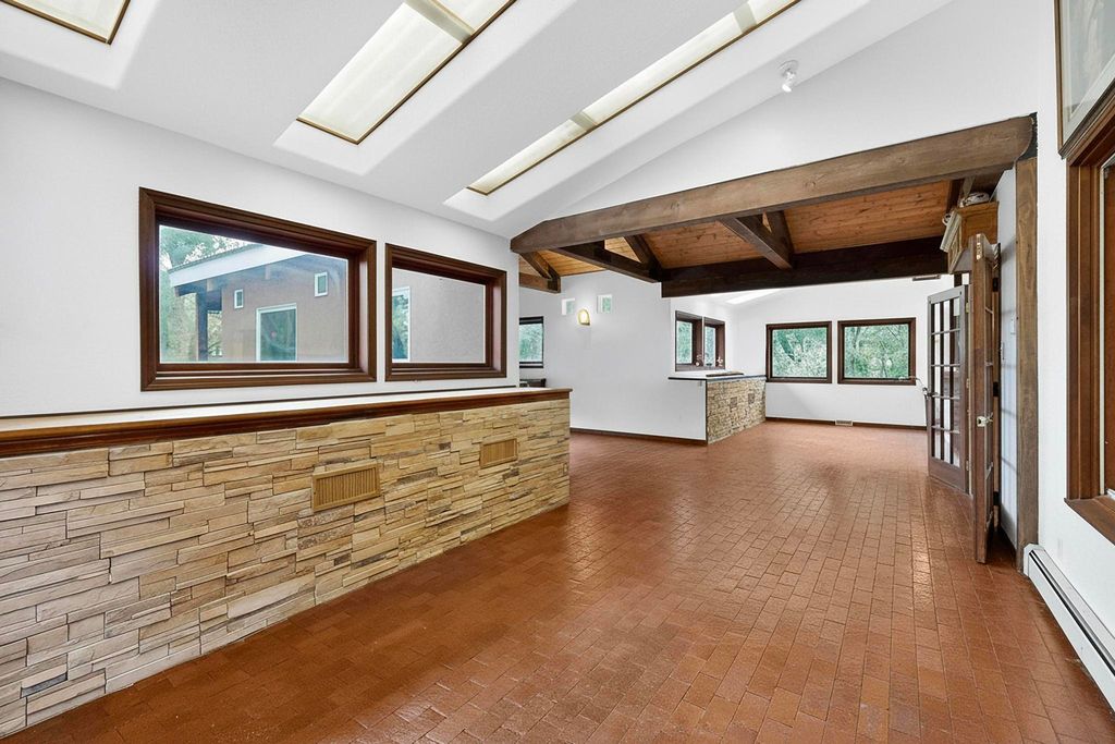 Image 15 of property listing at 160 Andrews Lane, Corrales, NM 87048