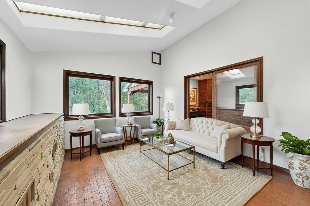 Image 16 of property listing at 160 Andrews Lane, Corrales, NM 87048