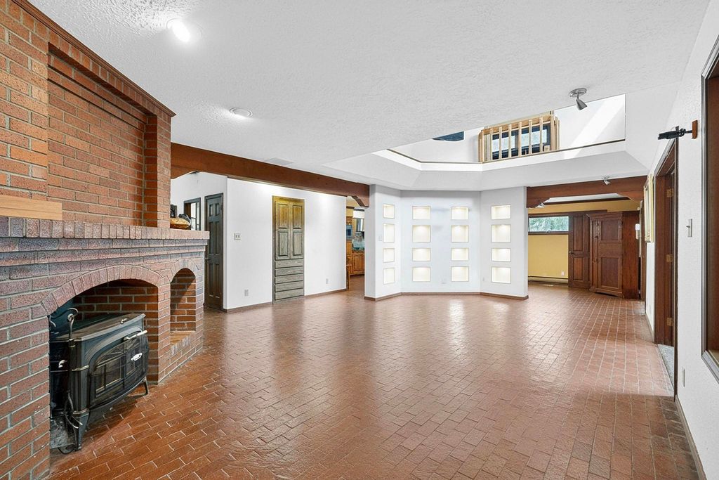 Image 23 of property listing at 160 Andrews Lane, Corrales, NM 87048