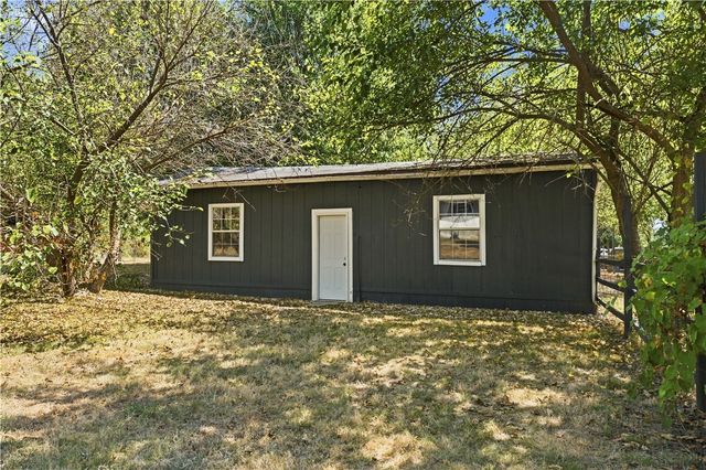 2222 W Perry Road, Rogers, AR 72758