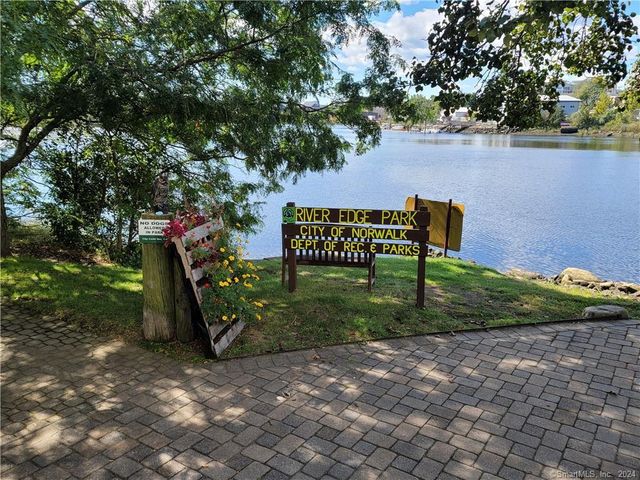 1 Daskams Lane 1B, Norwalk, CT 06851