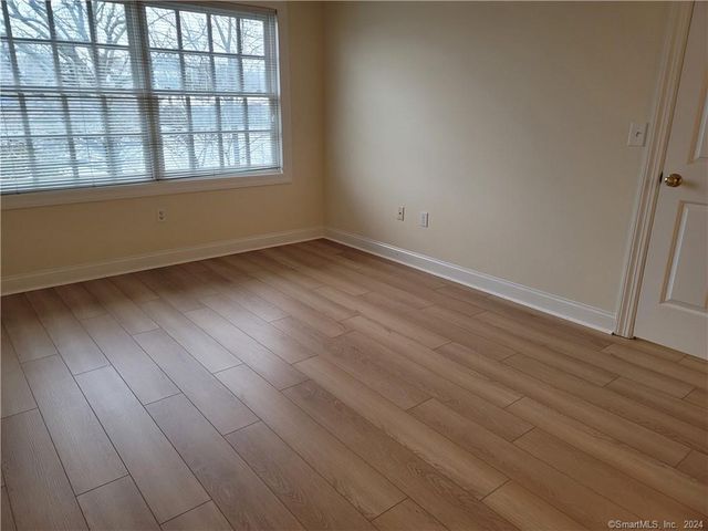 1 Daskams Lane 1B, Norwalk, CT 06851