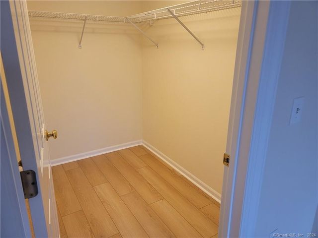 1 Daskams Lane 1B, Norwalk, CT 06851