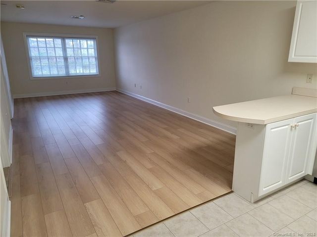 1 Daskams Lane 1B, Norwalk, CT 06851