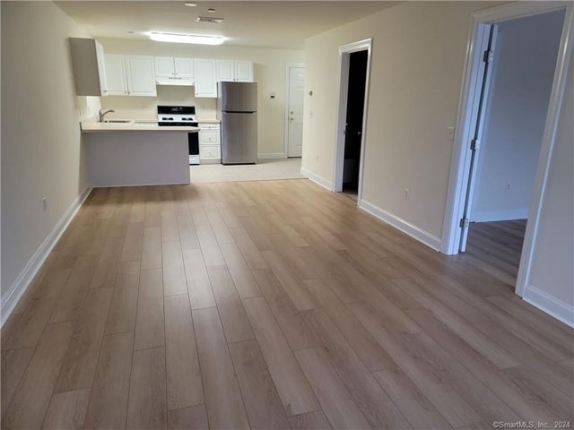 1 Daskams Lane 1B, Norwalk, CT 06851