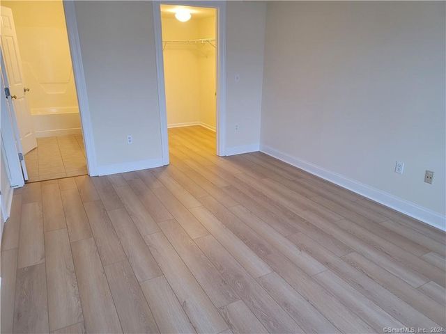 1 Daskams Lane 1B, Norwalk, CT 06851