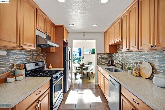 16066 Via Walter, San Lorenzo, CA 94580