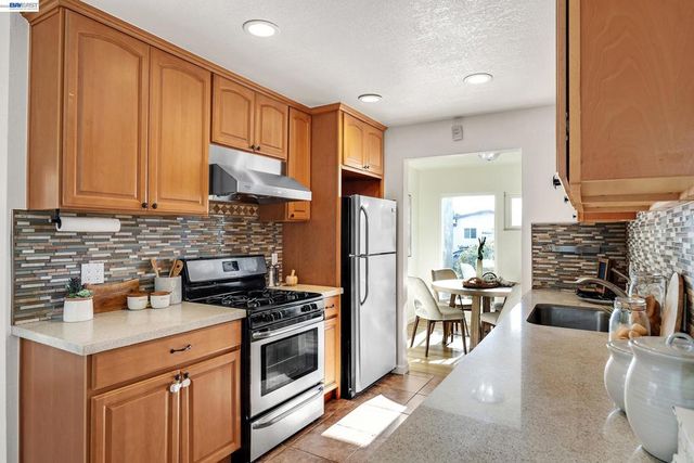 16066 Via Walter, San Lorenzo, CA 94580