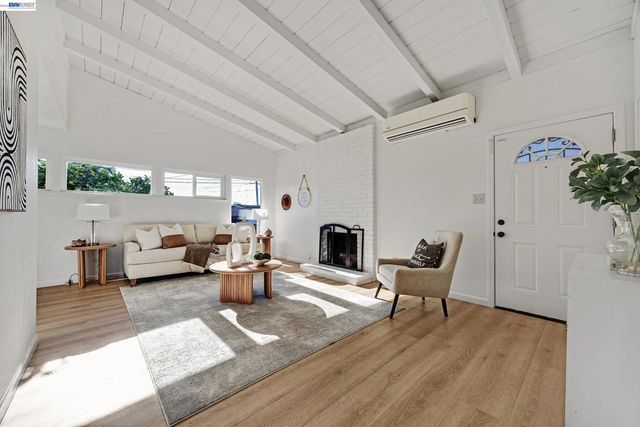 16066 Via Walter, San Lorenzo, CA 94580