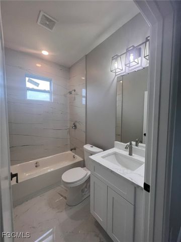 1011 Cedartree AVE, Lehigh Acres, FL 33971