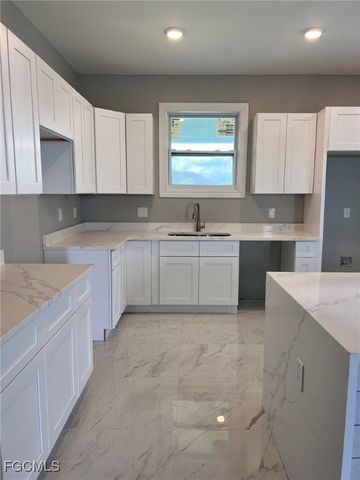 1011 Cedartree AVE, Lehigh Acres, FL 33971