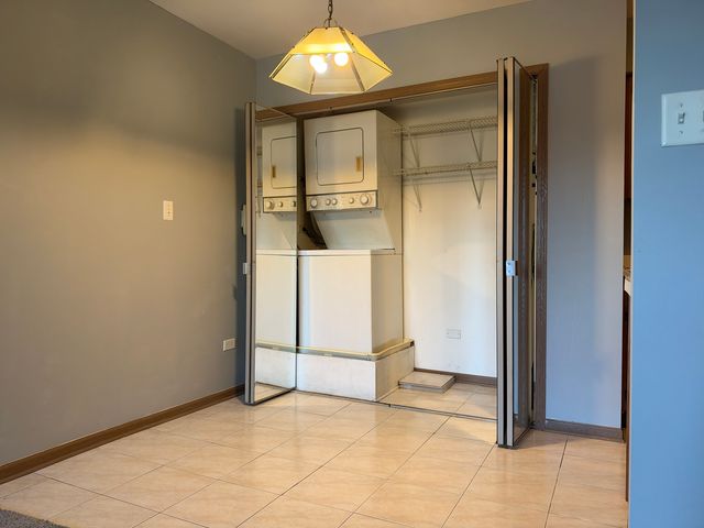 6440 Pamela Lane 9, Chicago Ridge, IL 60415