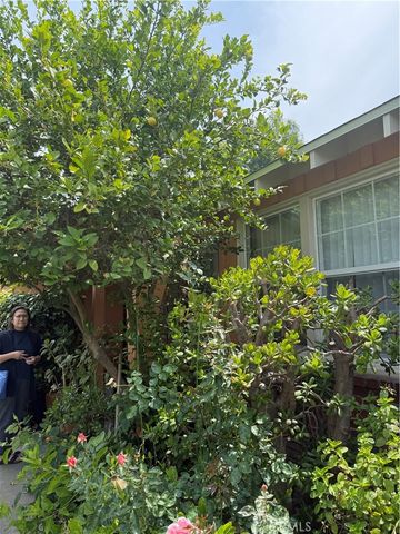 6030 Coldwater Canyon, North Hollywood, CA 91606