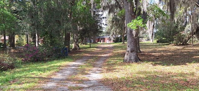 1900 E HOLLY OAKS LAKE Road E, Jacksonville, FL 32225